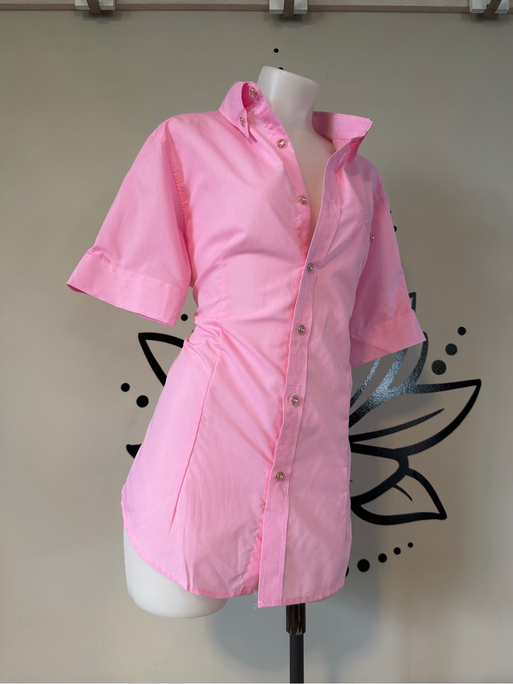 Pink Fitted Button Up Blouse / y2k Barbiecore Top